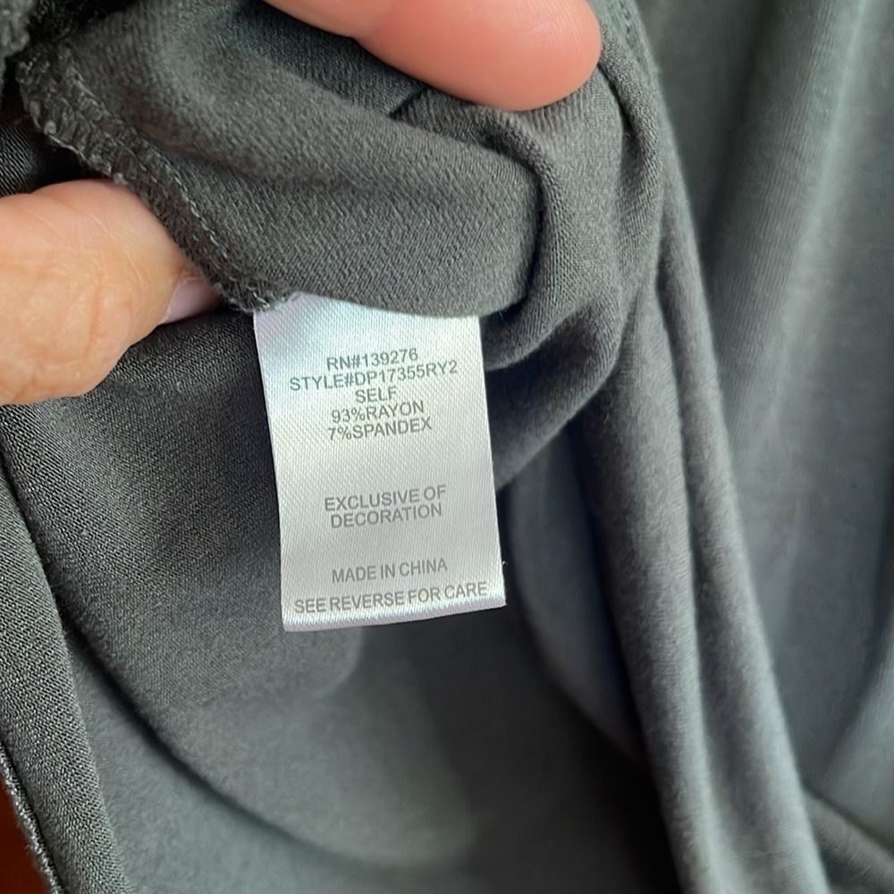 Daniel Rainn top size Petite M - Picture 3 of 4